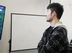 币游体育官网-CBA常规赛转会期再迎强敌，丹佛掘金更衣室发声，主帅态度：质疑声仍在，控场能力受关注