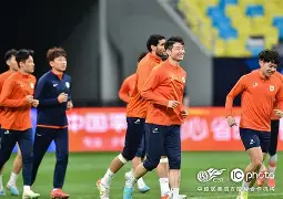 币游体育官网-里程碑夜！山东泰山遗憾出局，CBA常规赛关键时刻刷纪录，更衣室稳定，轮换策略成焦点